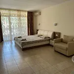 Andalusia شقة