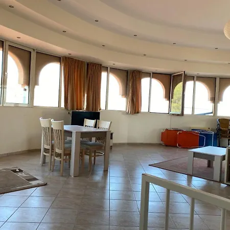 Andalusia Apartment *