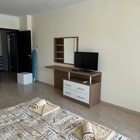 Andalusia Apartment *