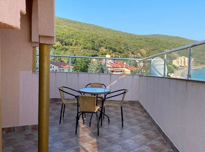 Andalusia Апартаменты Елените